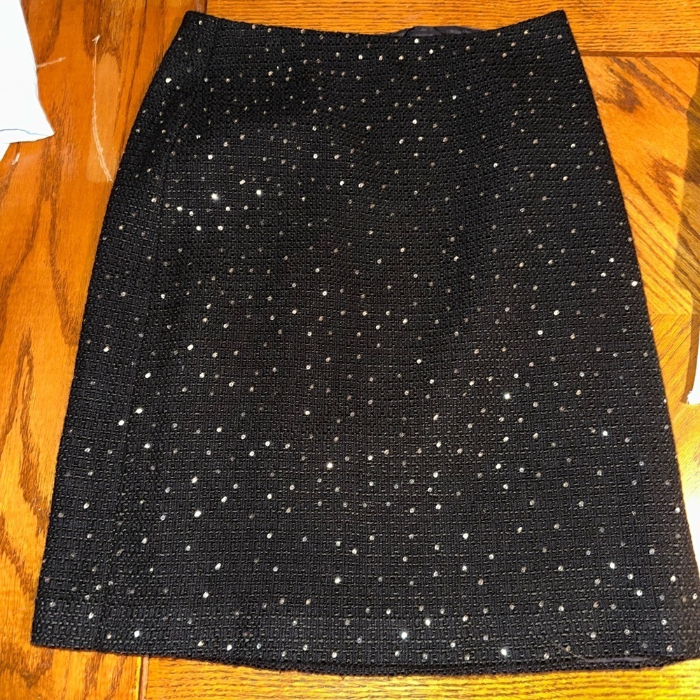 Ann taylor size 6 wool blend skirt sequence